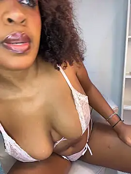 alessia moon1 online show from June 3, 1:25 pm