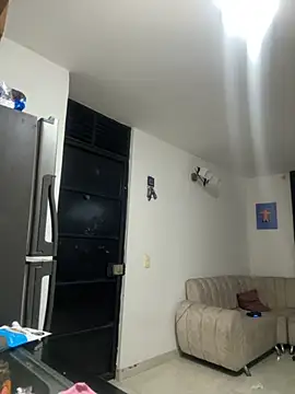 Snapshot of LittleStaicy chatting on September 18, 2:35 am LittleStaicy online show from September 18, 2:35 am