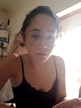 linameii online show from November 27, 5:26 pm