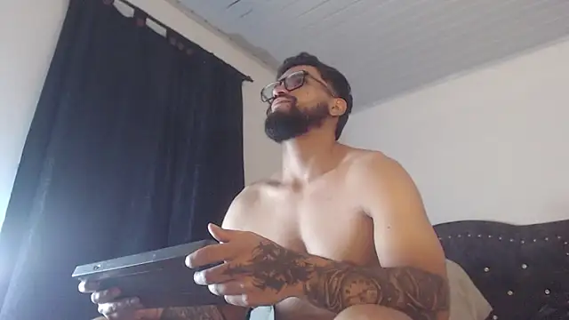 Chrys harris77 online show from April 18, 9:46 am