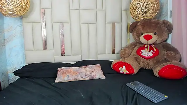 Dixiebelle online show from March 1, 12:01 am