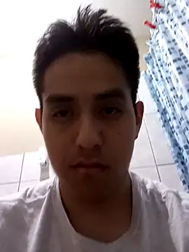 Snapshot of supguyLat chatting on August 9, 9:14 am supguyLat online show from August 9, 9:14 am