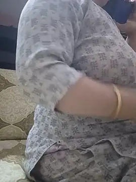 Snapshot of Jeya_thakur chatting on July 7, 4:37 am Jeya thakur online show from July 7, 4:37 am
