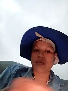 callistra online show from April 18, 11:36 am