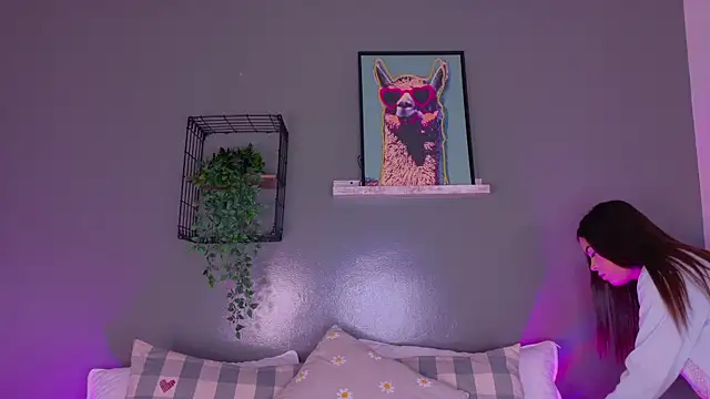 KeendraFox  online show from October 22, 10:15 am