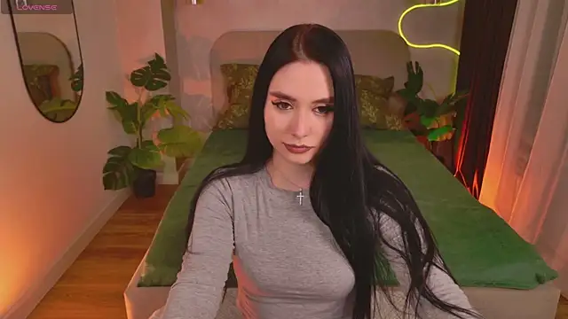 B Monica  online show from May 22, 8:47 pm