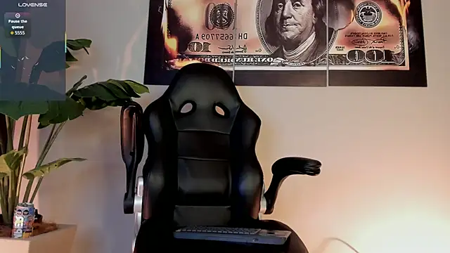 chrizmacgregor online show from April 7, 11:59 pm