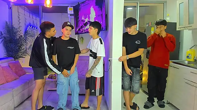 Houseofwarrios online show from April 12, 6:07 am