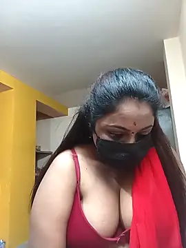 queendivya online show from February 21, 2:40 pm