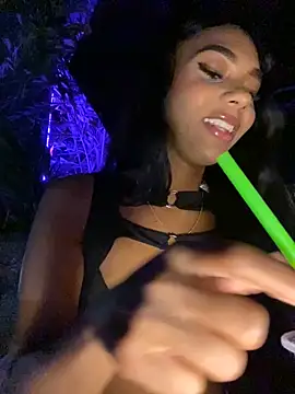 Snapshot of Savannahfisher chatting on February 5, 1:32 am Savannahfisher online show from February 5, 1:32 am