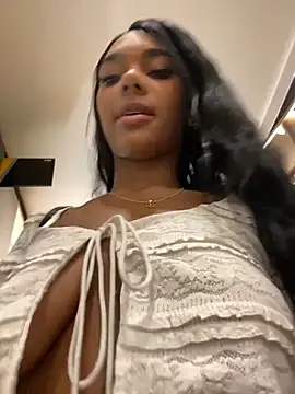 Snapshot of Savannahfisher chatting on February 13, 12:50 am Savannahfisher online show from February 13, 12:50 am