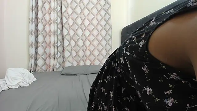 Pretty Ebony Doll online show from April 19, 9:41 am
