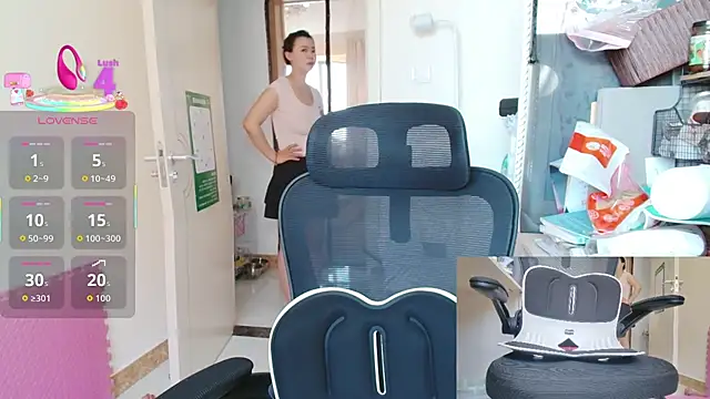 sallycui online show from August 1, 11:58 pm