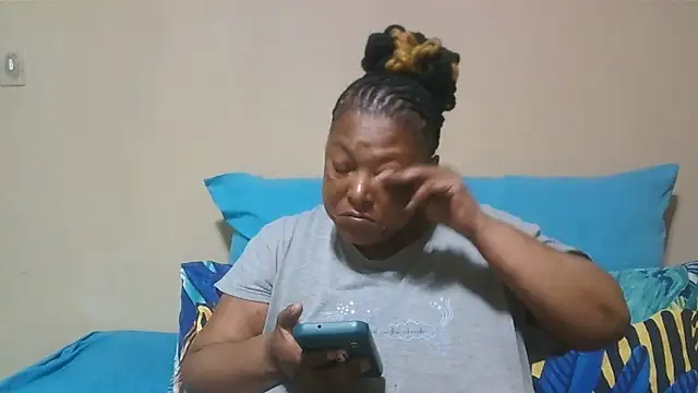 Snapshot of GAIGANTICBOOBS chatting on March 23, 3:32 am GAIGANTICBOOBS online show from March 23, 3:32 am