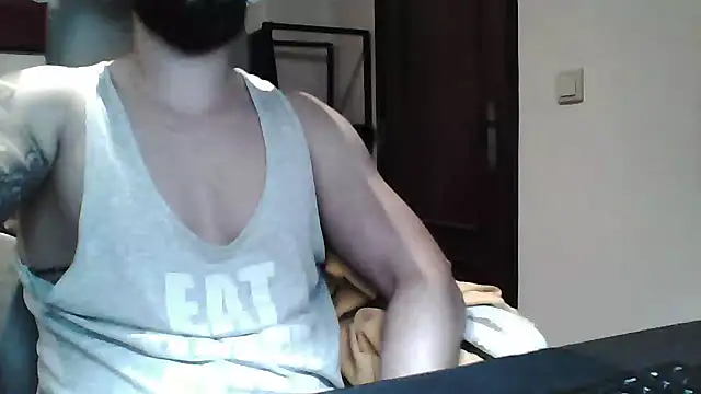 yourfantasy777 online show from May 4, 12:17 am