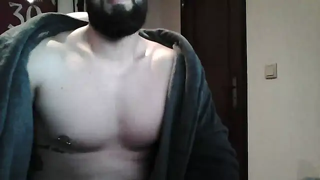 yourfantasy777 online show from May 10, 1:33 am