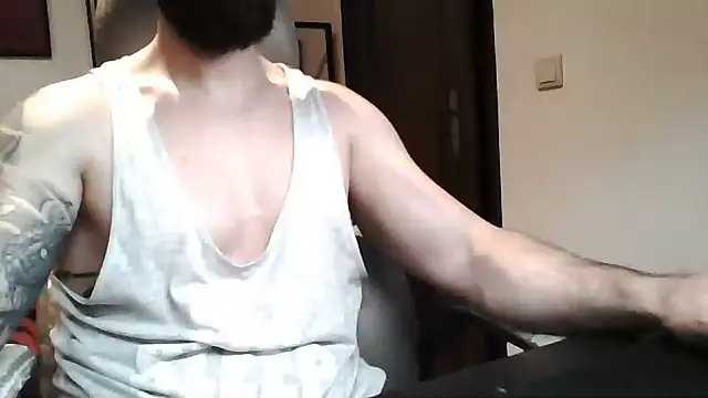 yourfantasy777 online show from June 19, 11:19 pm