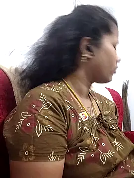 sweetqueen143 online show from April 14, 6:08 am