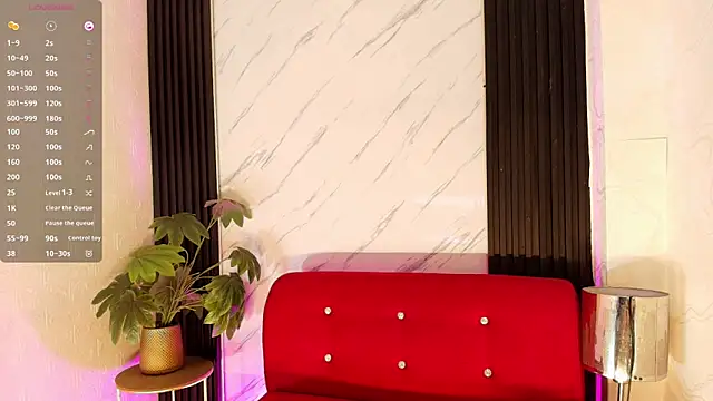 EmillyLim online show from April 13, 8:14 pm