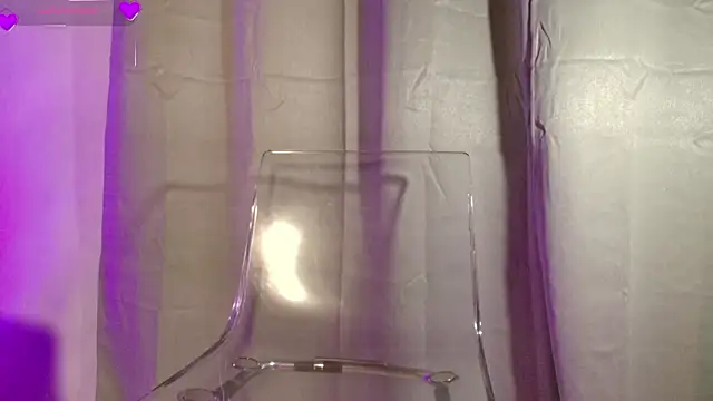 Snapshot of Missdionne_curly chatting on February 10, 11:14 am Missdionne curly online show from February 10, 11:14 am