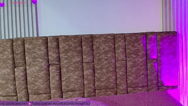 Snapshot of Missdionne_curly chatting on February 26, 11:20 am Missdionne curly online show from February 26, 11:20 am