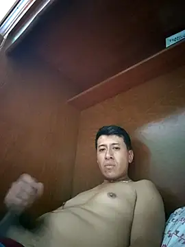 Carlos27hot online show from June 23, 10:19 pm