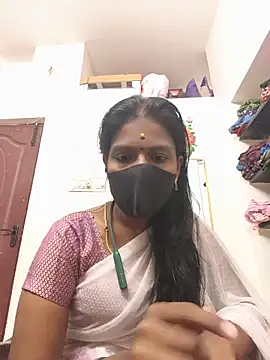 Snapshot of Tamil_Yalini12 chatting on June 14, 2:46 am Tamil Yalini12 online show from June 14, 2:46 am