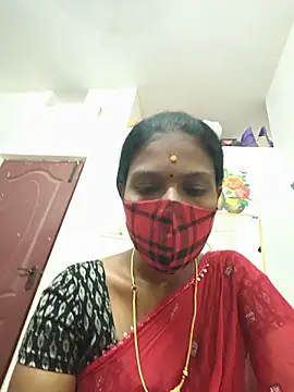 Snapshot of Tamil_Yalini12 chatting on June 17, 4:48 am Tamil Yalini12 online show from June 17, 4:48 am