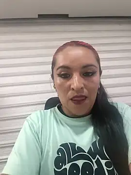 Alisson Stonee online show from March 20, 9:30 pm