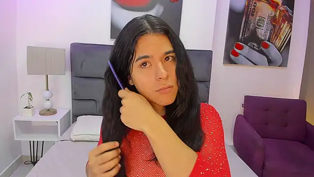 Angel Dustts online show from November 3, 7:37 pm