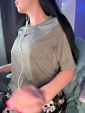 MaciiMayy online show from May 9, 2:17 am