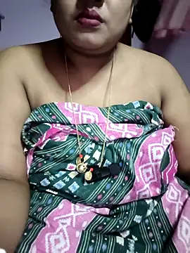 Deborbhavi222 online show from April 14, 7:20 pm