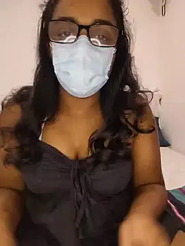 Snapshot of sexybolegirl chatting on July 5, 4:36 pm sexybolegirl online show from July 5, 4:36 pm