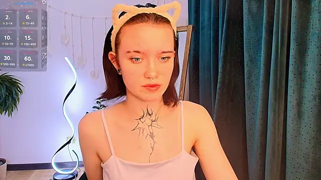 Snapshot of Elastikisss chatting on January 12, 2:28 am Elastikisss online show from January 12, 2:28 am