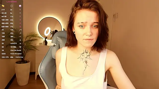 Snapshot of Elastikisss chatting on February 1, 8:02 am Elastikisss online show from February 1, 8:02 am