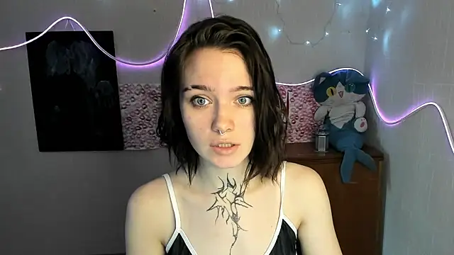 Snapshot of Elastikisss chatting on February 21, 3:51 am Elastikisss online show from February 21, 3:51 am