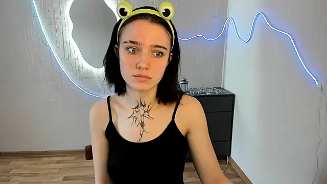 Snapshot of Elastikisss chatting on February 22, 4:02 am Elastikisss online show from February 22, 4:02 am