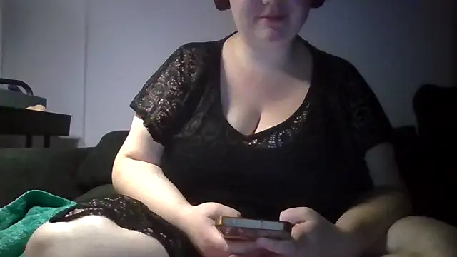 Snapshot of Katy2323 chatting on September 22, 7:05 pm Katy2323 online show from September 22, 7:05 pm