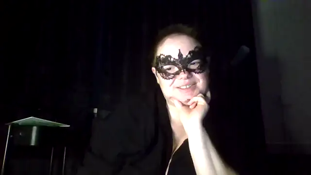 Snapshot of Katy2323 chatting on October 1, 6:58 pm Katy2323 online show from October 1, 6:58 pm