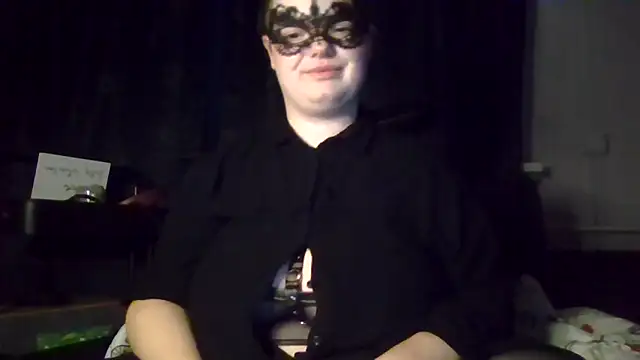 Snapshot of Katy2323 chatting on October 3, 9:12 pm Katy2323 online show from October 3, 9:12 pm