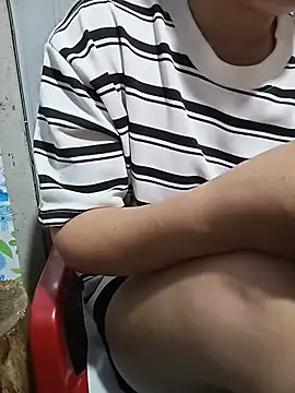 Snapshot of Suny_babyy chatting on July 9, 11:25 am Suny babyy online show from July 9, 11:25 am