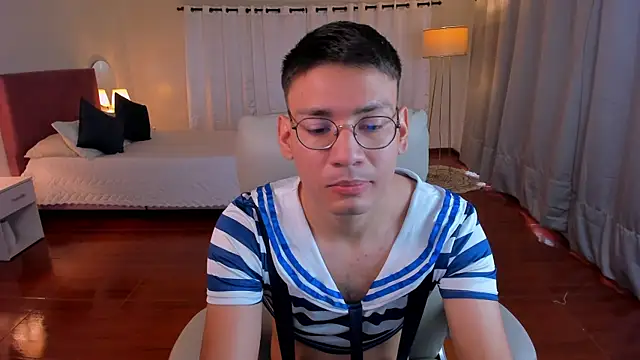 marcuswildx online show from October 18, 11:44 am