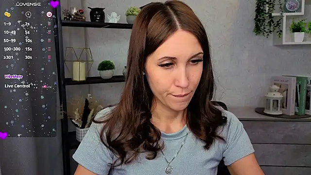 DreamVelour online show from January 9, 7:26 pm