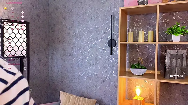 ElenoreReth online show from October 25, 1:46 am