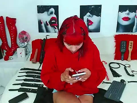 Snapshot of mylygrey chatting on July 6, 3:36 pm mylygrey online show from July 6, 3:36 pm