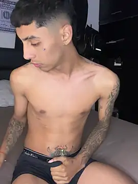 Snapshot of Ray_grant chatting on March 16, 4:18 am Ray grant online show from March 16, 4:18 am