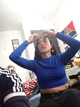 Snapshot of SexyStrp chatting on April 6, 11:33 am SexyStrp online show from April 6, 11:33 am