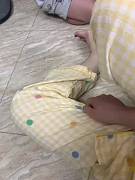 Snapshot of Meomeo-meo chatting on April 6, 11:22 am Meomeo-meo online show from April 6, 11:22 am