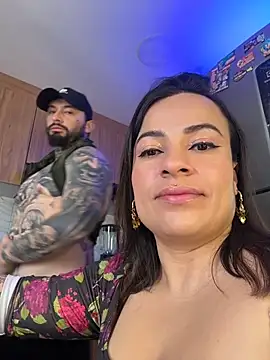 liz and thiago online show from July 10, 6:43 pm