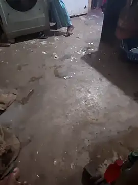 Snapshot of ARTIR1 chatting on February 1, 12:37 pm ARTIR1 online show from February 1, 12:37 pm